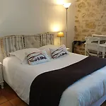 La Bastie D'urfe מלון 3*
