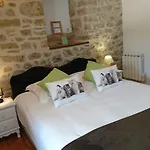 מלון La Bastie D'urfe 3*