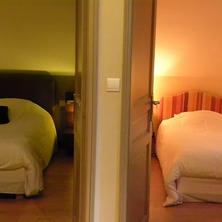 Hotel La Bastie D'urfé 3*
