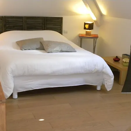 Hotel La Bastie D'urfe