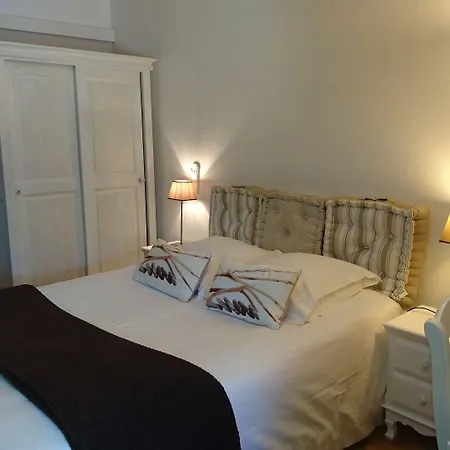 La Bastie D'urfé Hotel