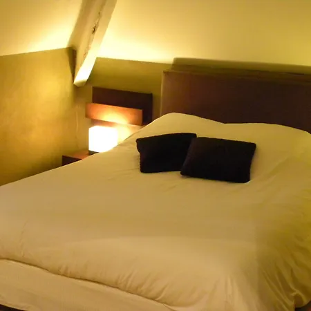 La Bastie D'urfé Hotel 3*