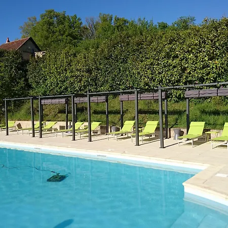 Hotel La Bastie D'urfé 3*