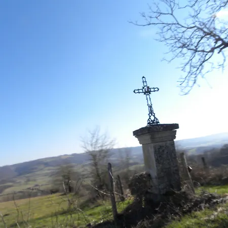 Hotel La Bastie D'urfé Naussac (Aveyron)