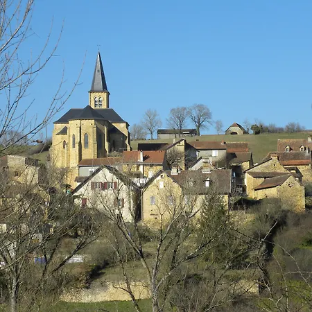 La Bastie D'urfe فندق