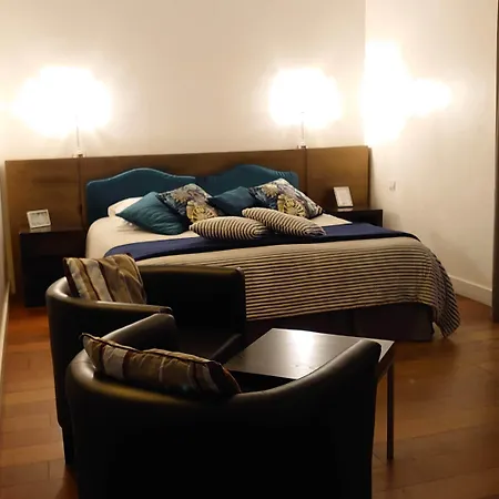 La Bastie D'urfe 3*