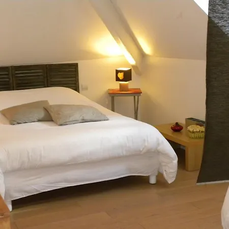 La Bastie D'urfé Hotel