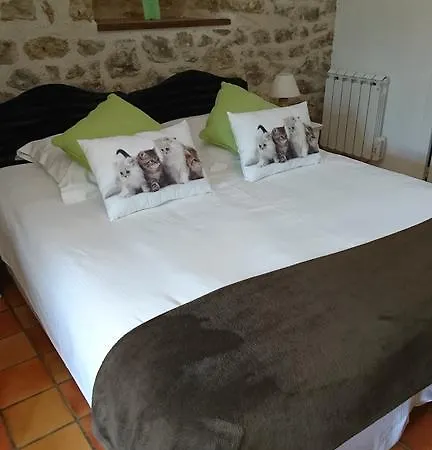 Hotel La Bastie D'urfé Naussac (Aveyron)