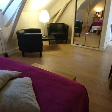 Hotel La Bastie D'urfe 3*